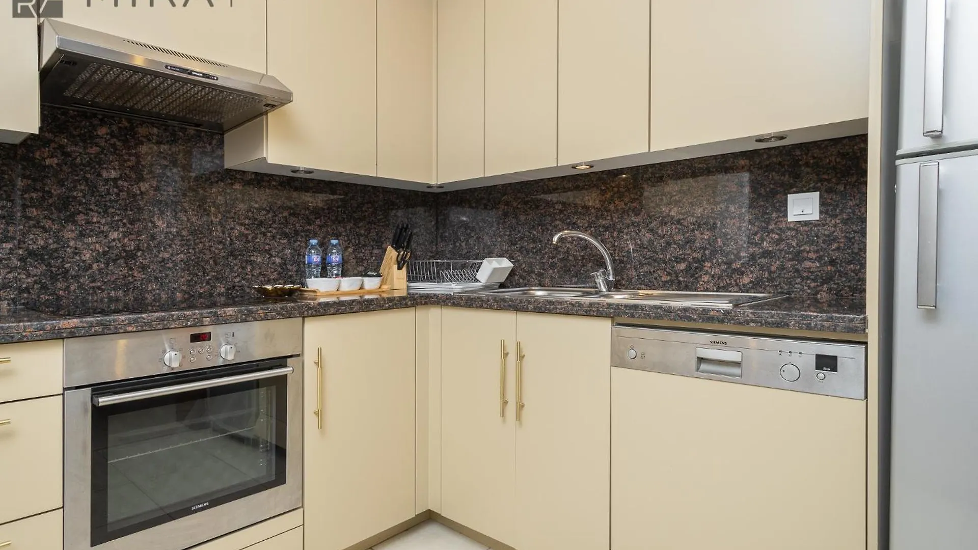 Mira Holiday Homes - Spacious 1 Bedroom In Fairmont Dubai United Arab Emirates